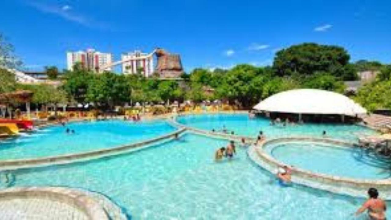 Hotel Piazza Di Roma Caldas Novas Eksteriør billede