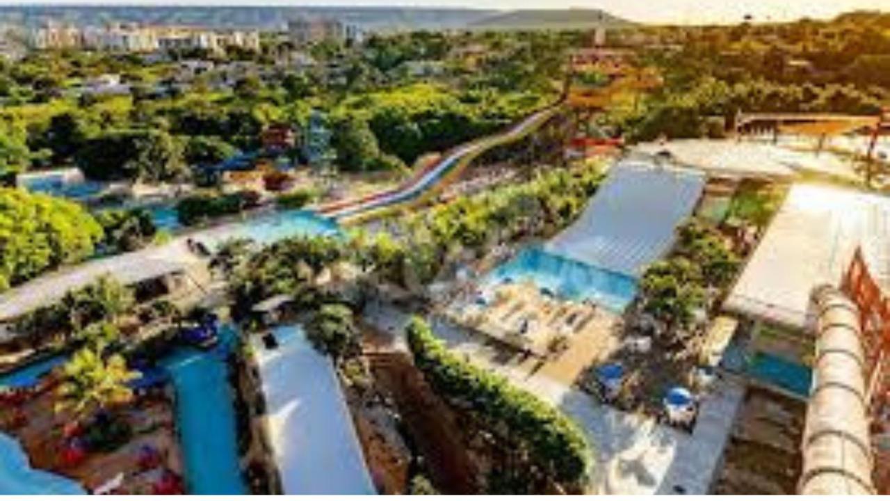 Hotel Piazza Di Roma Caldas Novas Eksteriør billede